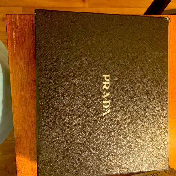 Mens Prada Hat. Like new. Still in the box with original Prada tissue paper. - Picture 2 of 5